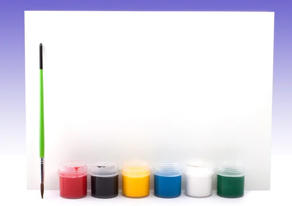 Farben mit Pinsel — Stockfoto