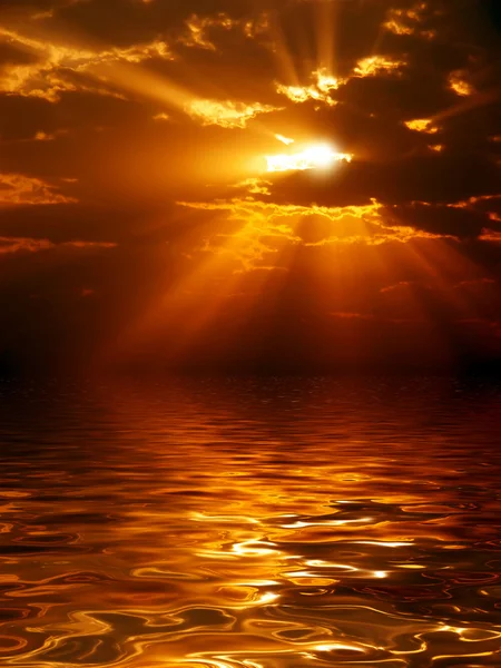 Soluppgången över havet. — Stockfoto