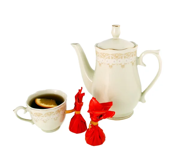 Φλιτζάνι τσάι και κάποια νόστιμα αρτοσκευάσματα — Φωτογραφία Αρχείου