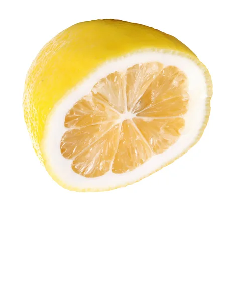 一幅美丽的白色背景上孤立的成熟柠檬 — 图库照片