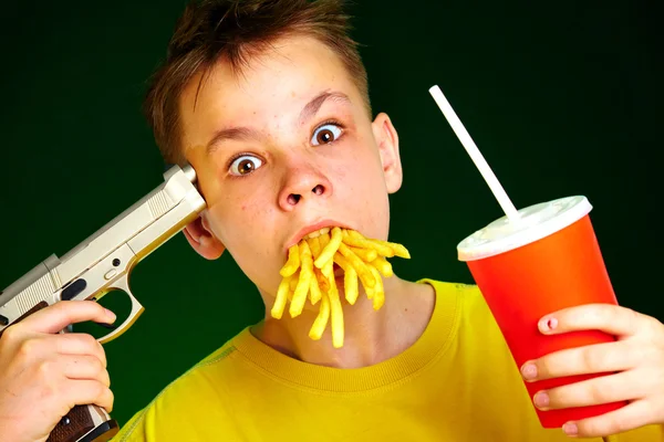 Kind en fast food. — Stockfoto
