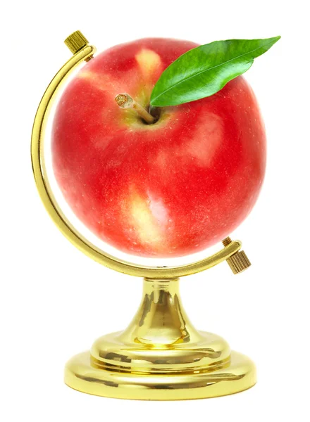 Червоне яблуко земна куля — стокове фото