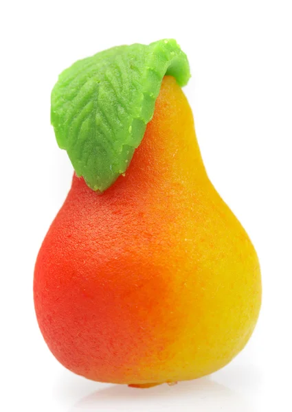 Godis marsipan. i form av ett päron — Stockfoto