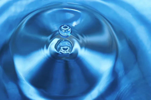 La goccia d'acqua trasparente rotonda, fal — Foto Stock