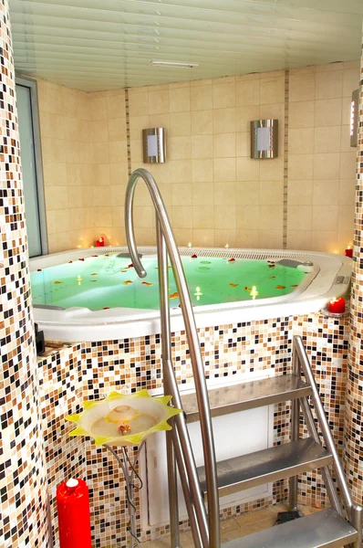 자 쿠지 목욕 — 스톡 사진