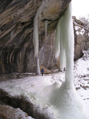 donmuş şelale