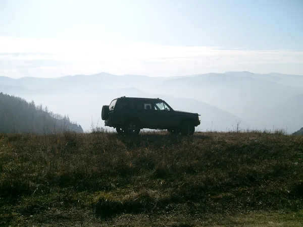 Auto in montagna — Foto Stock