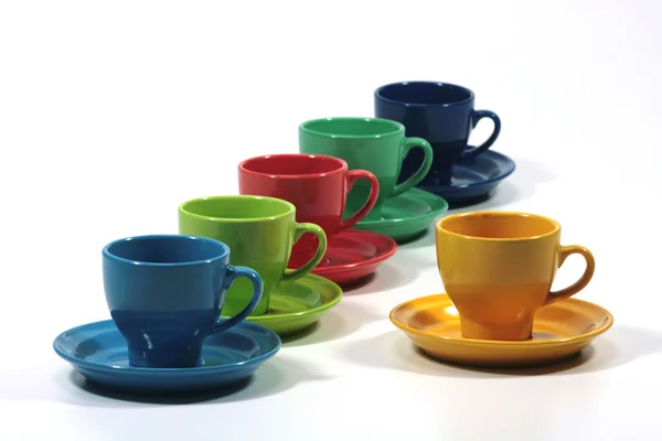 Tassen mit Tellern für Tee — Stockfoto