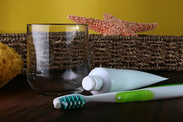 Sabunlar ve fırça — Stok fotoğraf
