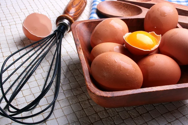 Приготовление яиц — стоковое фото