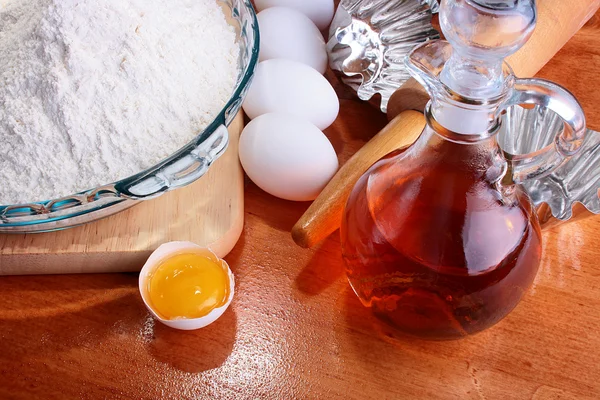 Flour eggs oil — Stock Photo, Image