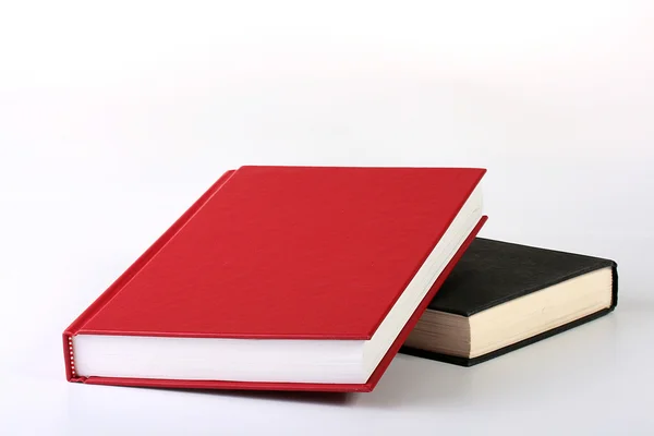 Livro fechado vermelho — Fotografia de Stock