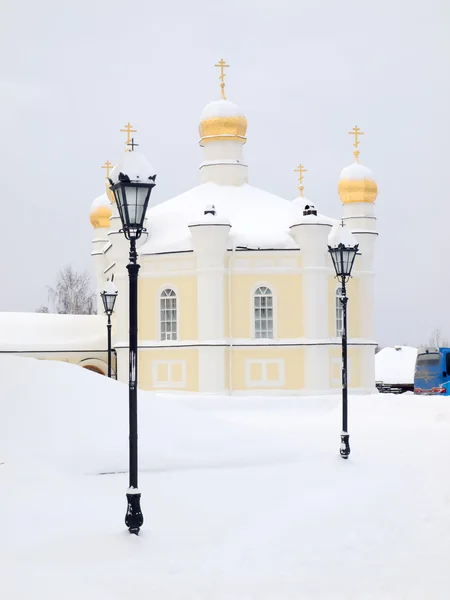 Novo-Tikhvin mosteiro feminino . — Fotografia de Stock
