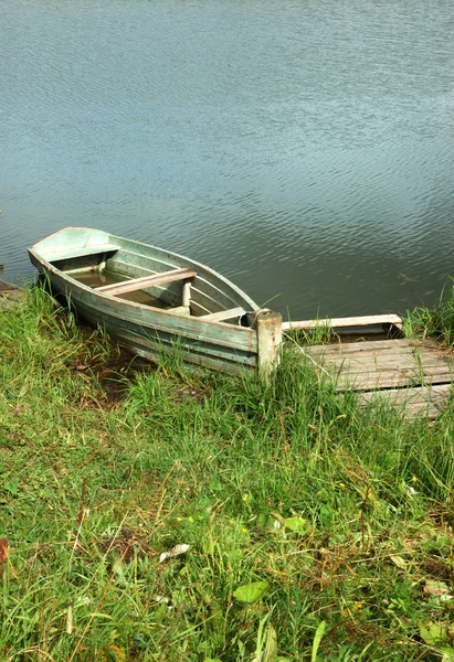 Velho barco de madeira — Fotografia de Stock
