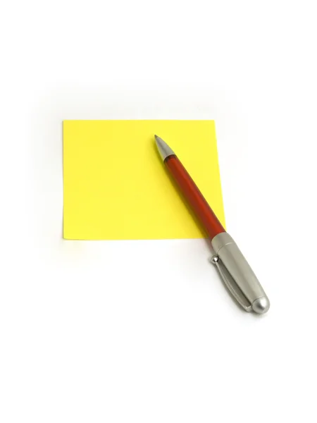 Czerwony długopis na czystym papierze — Zdjęcie stockowe