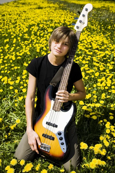 Bass chitara player — Fotografie, imagine de stoc