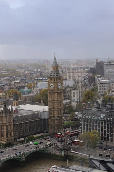 Torre del Reloj y Puente de Westminster — Foto de Stock