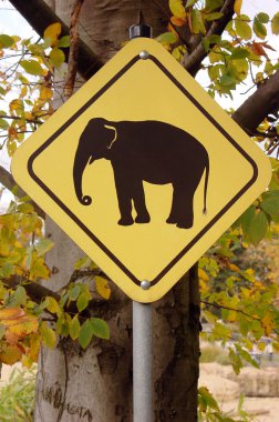Elephant warning sign clipart
