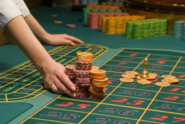 Casino dealern — Stockfoto