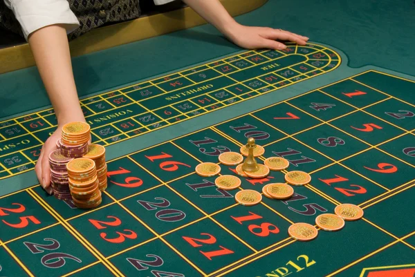 Casino dealern — Stockfoto