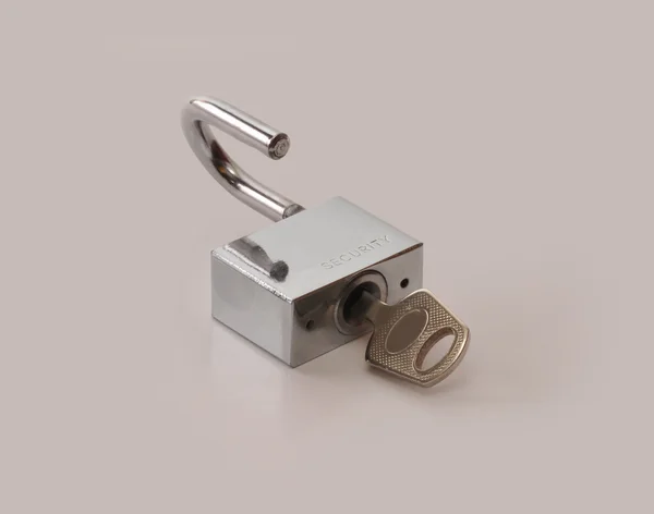 A fechadura e chave — Fotografia de Stock