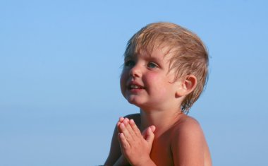 The little girl prays clipart