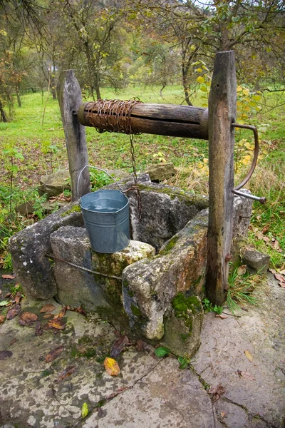 Velho poço — Fotografia de Stock