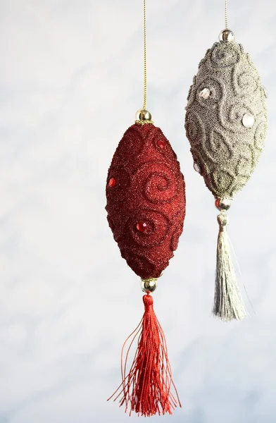 赤とグレーの手工芸品のクリスマスのおもちゃ — ストック写真