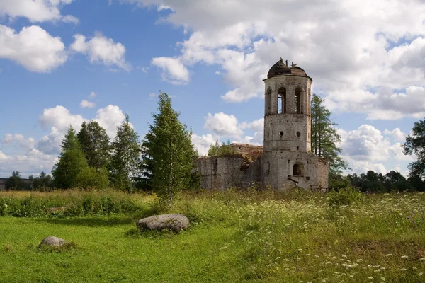 Ruiny klasztoru ortodox średniowieczny — Zdjęcie stockowe