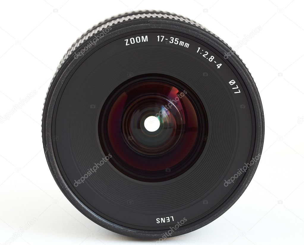 Wide angle zoom lens for SLR camera