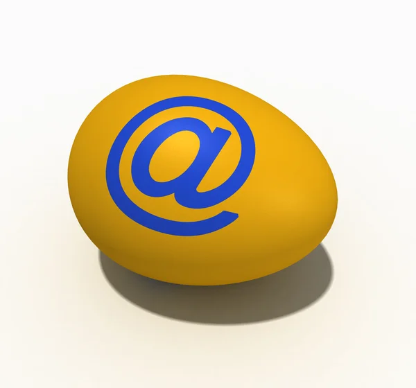 Gelbes Ei mit Figur eines Affenschwanzes (@ — Stockfoto