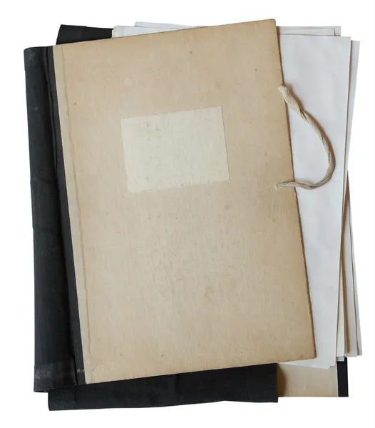Старая папка со стопкой бумаг — стоковое фото