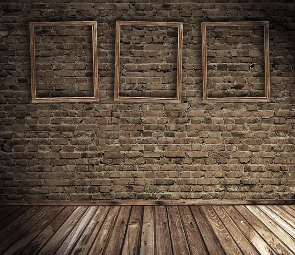 Старый гранж интерьер с чистыми рамками — стоковое фото
