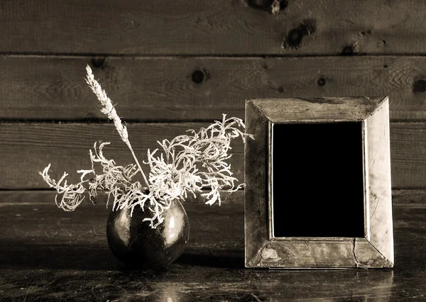 Fotoğraf çerçevesi ve ikebana — Stok fotoğraf