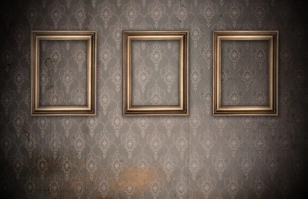 汚れた壁に 3 つのビンテージ フレーム — ストック写真
