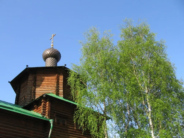 Church near the birch — Stock Photo, Image