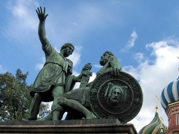Statue of Minin and Pozharsky — Stock Photo, Image