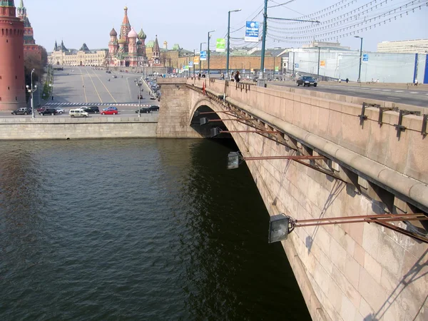 桥梁在莫斯科河 — 图库照片