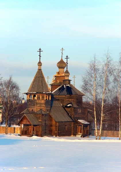 Русская деревянная церковь — стоковое фото