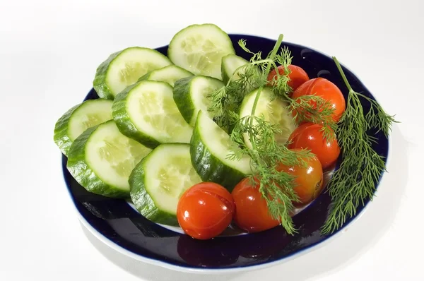 Овощи на тарелке — стоковое фото