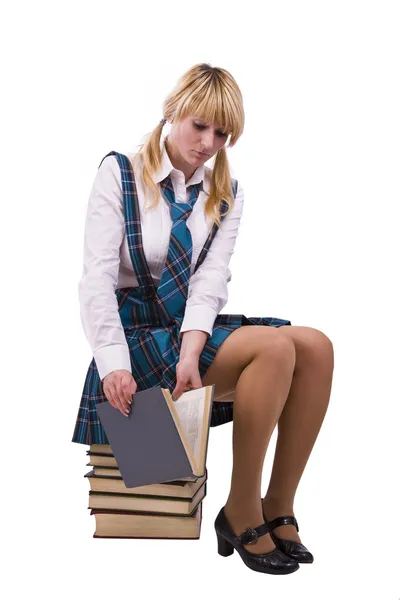 Studentessa è seduta sulla pila di bo — Foto Stock