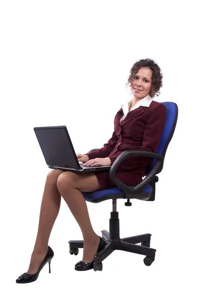 Mujer de negocios usando laptop — Foto de Stock