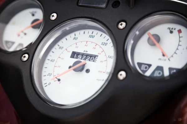 Motorfiets snelheidsmeter close-up — Stockfoto