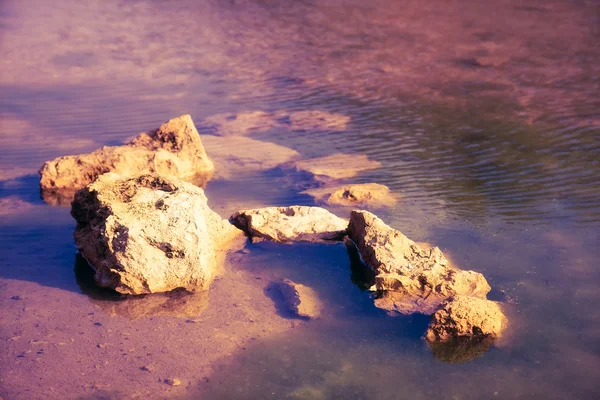 Stenen in een water — Stockfoto