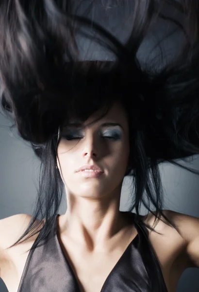 Жінка з розпущеним волоссям — стокове фото