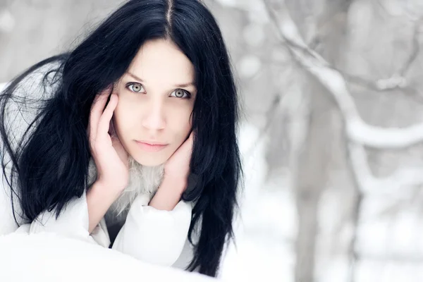 Жінка зимових портрет — стокове фото