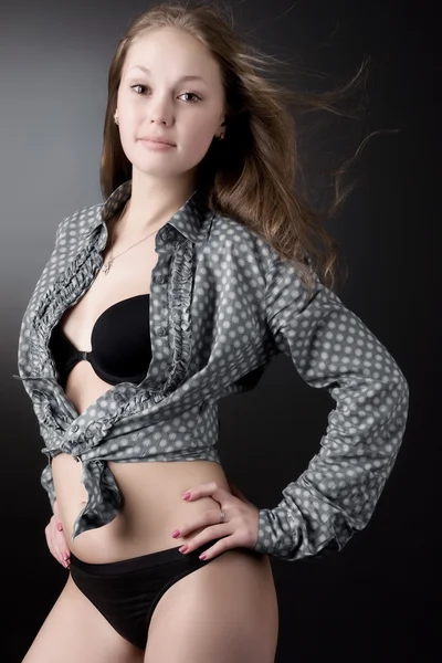 Jonge sexy vrouw — Stockfoto