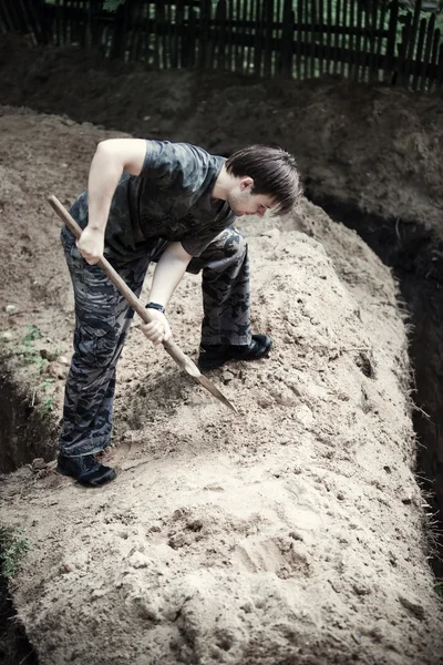 挖掘机在工作 — 图库照片