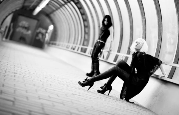 Two goth women in industrial tunnel — Stock Photo, Image