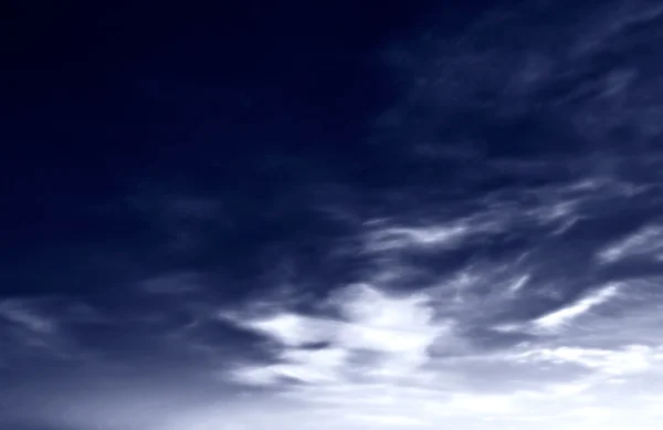 Dark blue clouds — Stock Photo, Image